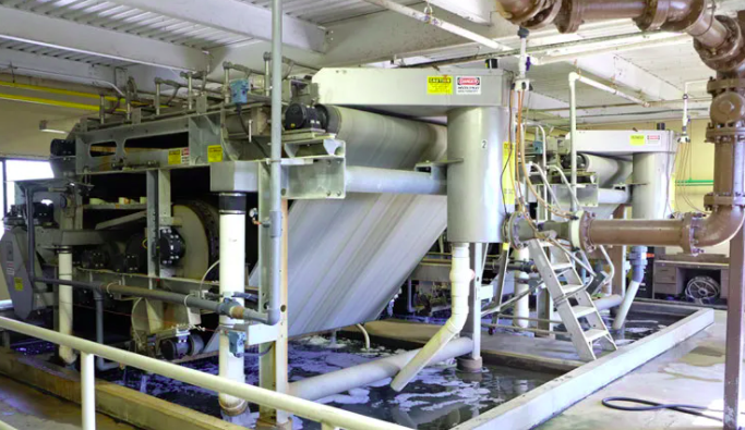 帶式壓濾機(jī)的使用方法和保養(yǎng)需要注意哪些？